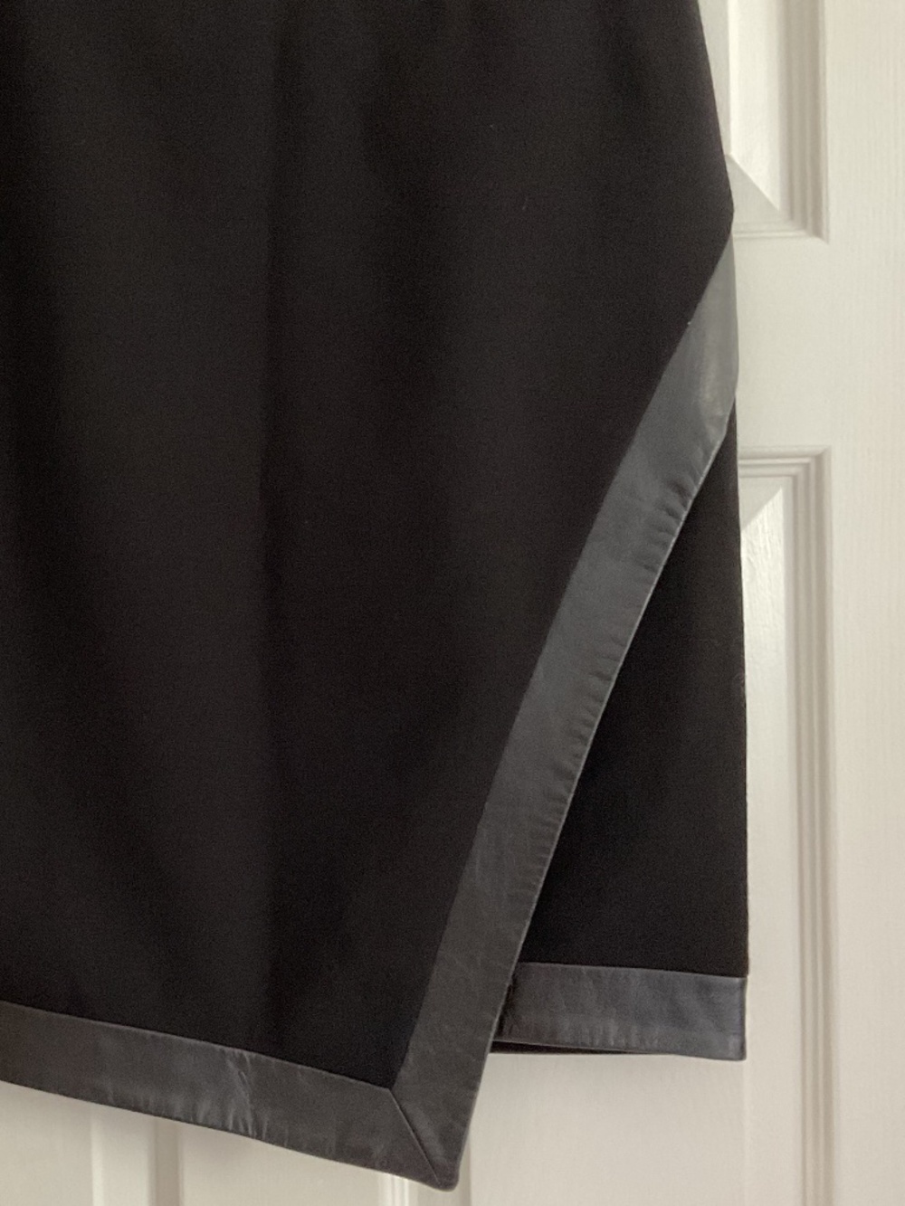 ⭐️ Ted Baker Heeley Asymmetrical Faux Leather Trim Skirt - size 12 - Picture 3 of 11